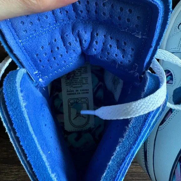 Women Jordan size 6.5 - Picture 6 of 7